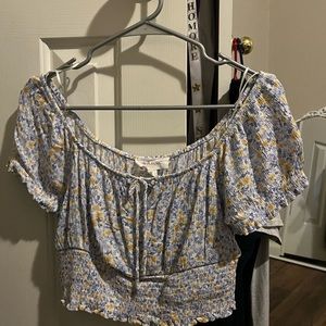 pink rose brand, size small, multicolor (blue, yellow, white)